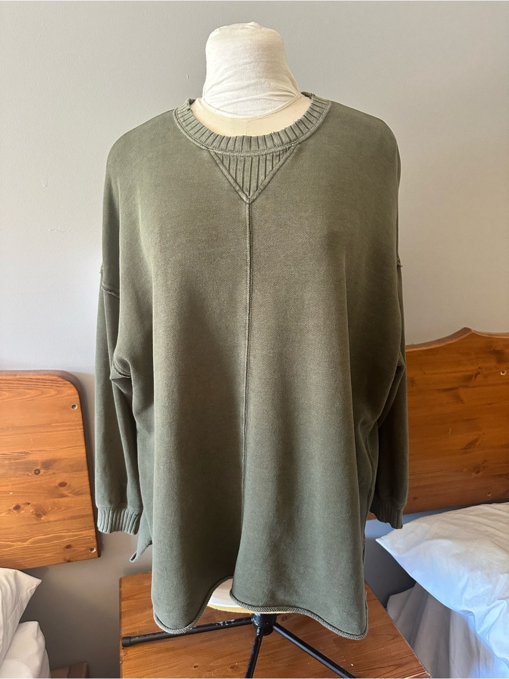 Aerie Olive  Army Green Crewneck Oversized Down to Earth Sweatshirt M L